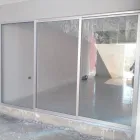 La imagen 3 de la Empresa ALUCOMSA PUERTAS Y VENTANAS DE ALUMINIO Servicios Profesionales y de Negocios en Xalapa Enríquez VER