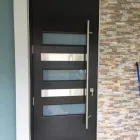 La imagen 12 de la Empresa ALUCOMSA PUERTAS Y VENTANAS DE ALUMINIO Servicios Profesionales y de Negocios en Xalapa Enríquez VER