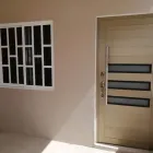 La imagen 16 de la Empresa ALUCOMSA PUERTAS Y VENTANAS DE ALUMINIO Servicios Profesionales y de Negocios en Xalapa Enríquez VER