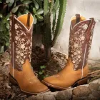 La imagen 1 de la Empresa BOTAS DOBLE R Venta y Fabricación de Calzado en Leon GUA
