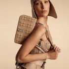 La imagen 33 de la Empresa BURBERRY Venta y Fabricación de Calzado en Guadalajara JAL