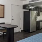 La imagen 2 de la Empresa CANDLEWOOD SUITES QUERETARO JURIQUILLA Transportes y Turismo en Queretaro QUE