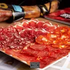 La imagen 45 de la Empresa ENRIQUE TOMÁS JAMON-TAPAS-VINO Restaurantes de tapas en Santiago De Querétaro QUE