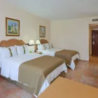 La imagen 37 de la Empresa HOLIDAY INN CD. DEL CARMEN Transportes y Turismo en Ciudad Del Carmen CAM