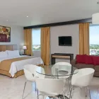 La imagen 15 de la Empresa HOLIDAY INN EXPRESS CD. DEL CARMEN Transportes y Turismo en Ciudad Del Carmen CAM