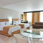 La imagen 45 de la Empresa HOLIDAY INN EXPRESS CD. DEL CARMEN Transportes y Turismo en Ciudad Del Carmen CAM
