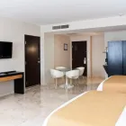 La imagen 56 de la Empresa HOLIDAY INN EXPRESS CD. DEL CARMEN Transportes y Turismo en Ciudad Del Carmen CAM