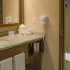 La imagen 28 de la Empresa HOLIDAY INN EXPRESS & SUITES CELAYA Transportes y Turismo en Celaya GUA