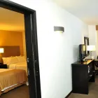 La imagen 27 de la Empresa HOLIDAY INN TIJUANA ZONA RIO Transportes y Turismo en Tijuana BCN