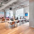 La imagen 16 de la Empresa WEWORK OFICINAS AMUEBLADAS & COWORKING AV. LÁZARO CÁRDENAS 2225 Servicios Profesionales y de Negocios en San Pedro Garza García NLE