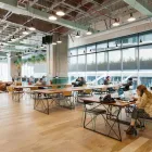 La imagen 5 de la Empresa WEWORK OFICINAS AMUEBLADAS & COWORKING INSURGENTES SUR 945 Servicios Profesionales y de Negocios en Benito Juárez CMX