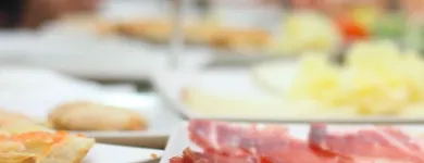 La imagen 24 de la Empresa ENRIQUE TOMÁS JAMON-TAPAS-VINO Restaurantes de tapas en Santiago De Querétaro QUE