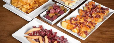 La imagen 48 de la Empresa ENRIQUE TOMÁS JAMON-TAPAS-VINO Restaurantes de tapas en Santiago De Querétaro QUE