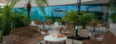 La imagen 8 de la Empresa HOLIDAY INN & SUITES MERIDA LA ISLA Transportes y Turismo en Mérida YUC