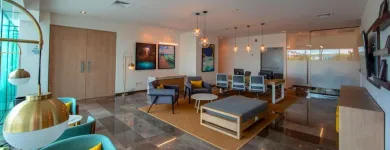 La imagen 28 de la Empresa HOLIDAY INN & SUITES MERIDA LA ISLA Transportes y Turismo en Mérida YUC
