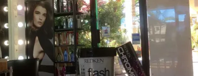 La imagen 20 de la Empresa MAKEUP VALLARTA Productos y Servicios de Cuidado Personal en Puerto Vallarta JAL