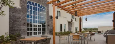 La imagen 1 de la Empresa STAYBRIDGE SUITES IRAPUATO Transportes y Turismo en Irapuato GUA