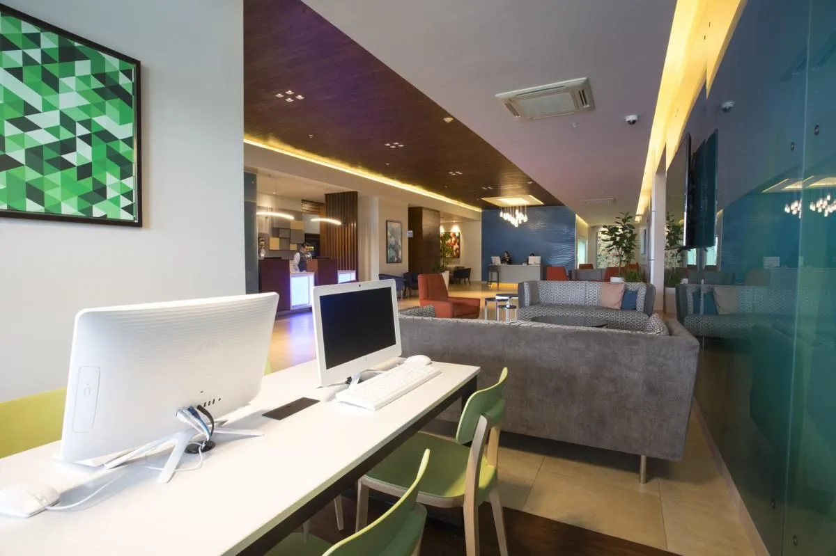 La imagen 2 de la Empresa HOLIDAY INN EXPRESS MERIDA