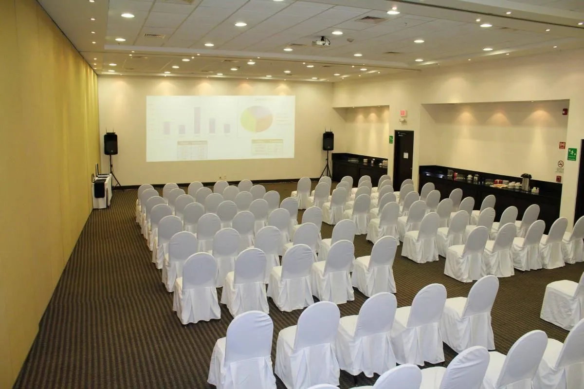 La imagen 5 de la Empresa HOLIDAY INN EXPRESS MERIDA
